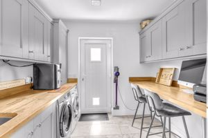 Photo 25- click for photo gallery